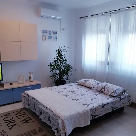 Studio Two Ira Beach 那沃达利